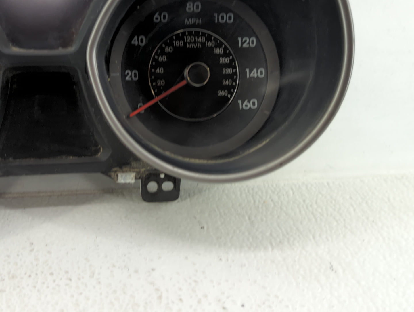 2014-2016 Hyundai Elantra Instrument Cluster Speedometer Gauges P/N:94004-3Y010 Fits Fits 2014 2015 2016 OEM Used Auto Parts