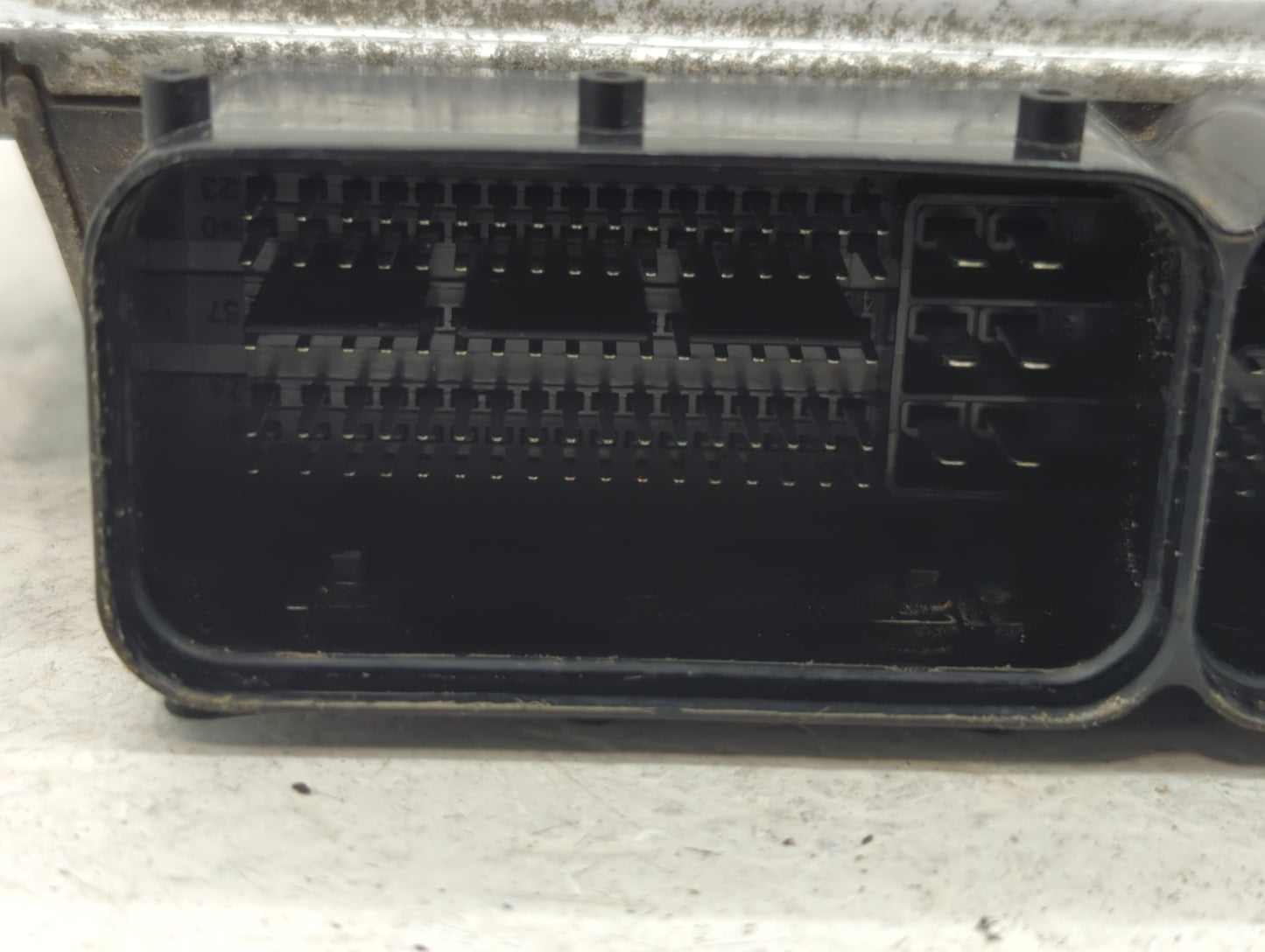 2015-2016 Hyundai Elantra PCM Engine Control Computer ECU ECM PCU OEM P/N:39102-2EML6 Fits Fits 2015 2016 OEM Used Auto Part