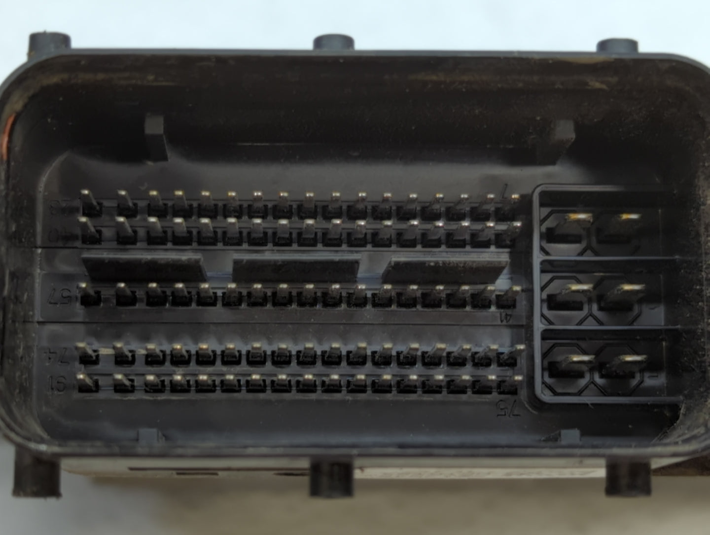 2014-2016 Hyundai Elantra PCM Engine Control Computer ECU ECM PCU OEM P/N:39100-2EMB6 Fits Fits 2014 2015 2016 OEM Used Auto