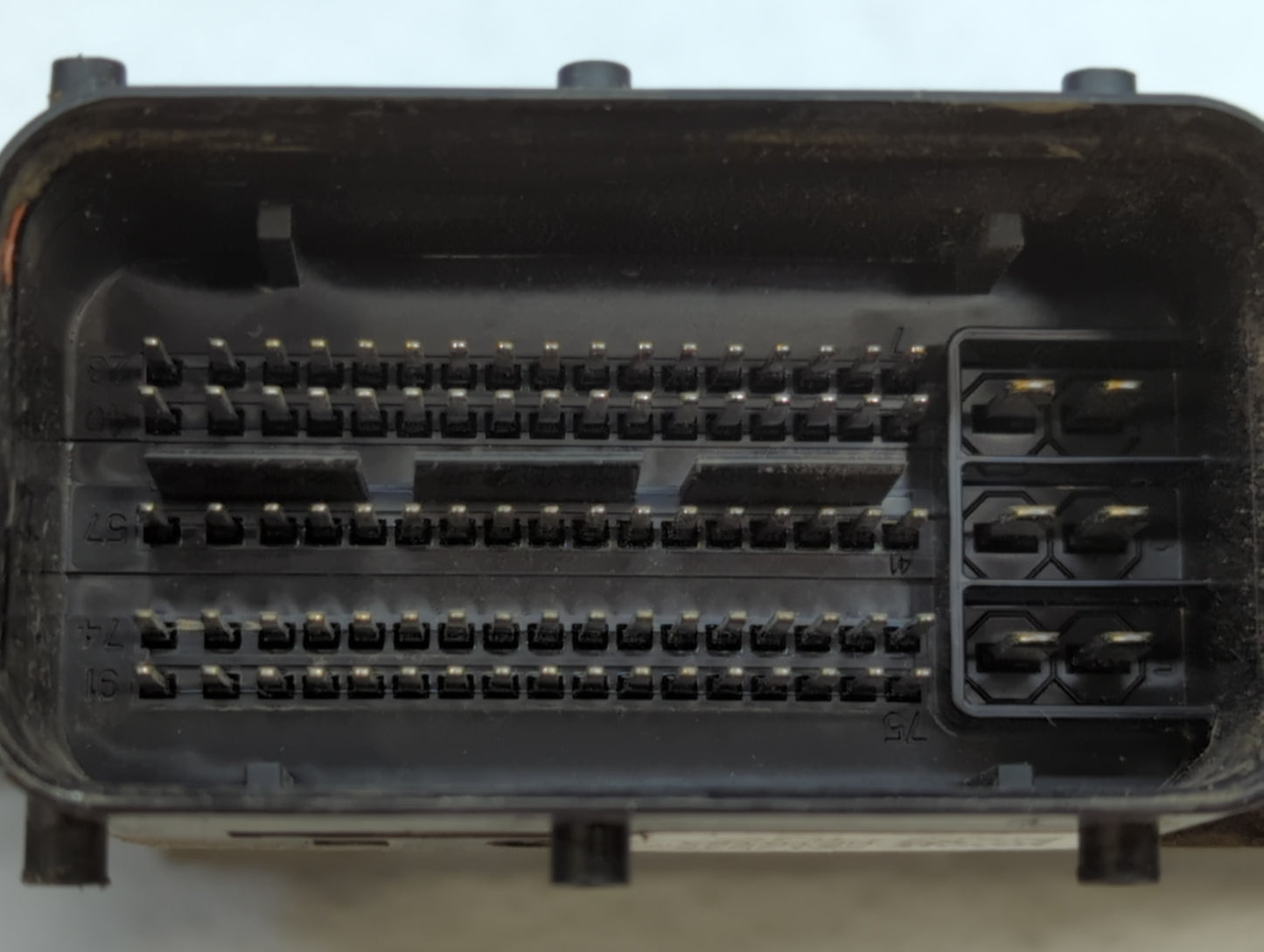 2014-2016 Hyundai Elantra PCM Engine Control Computer ECU ECM PCU OEM P/N:39100-2EMB6 Fits Fits 2014 2015 2016 OEM Used Auto