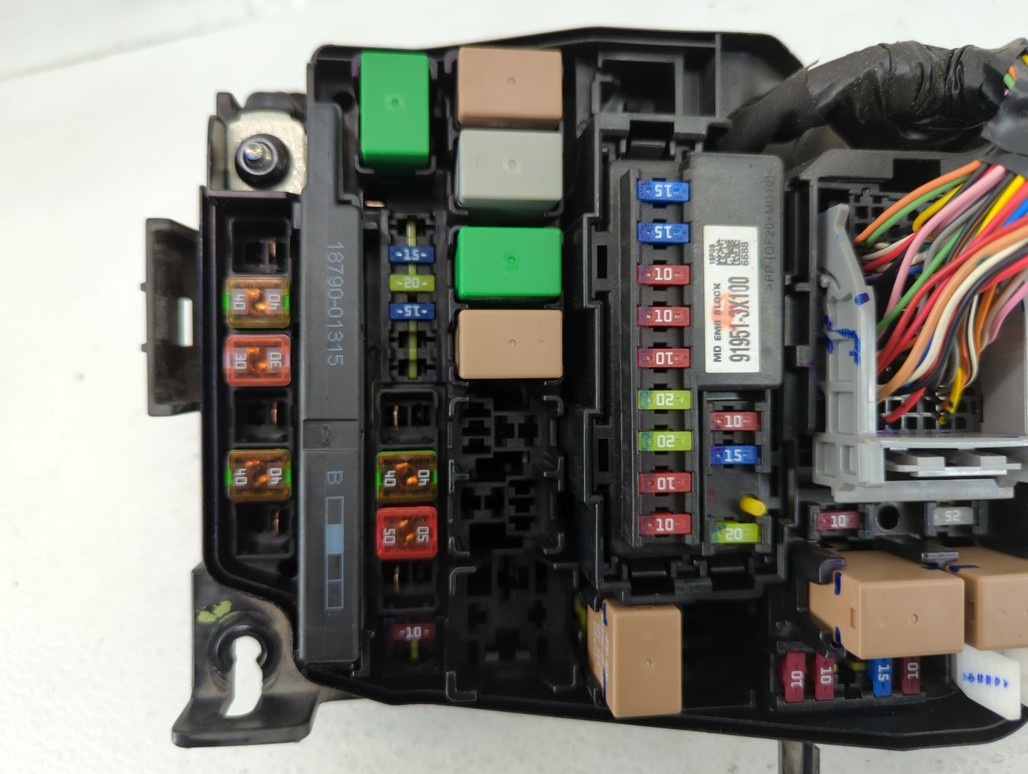2014-2016 Hyundai Elantra Fusebox Fuse Box Panel Relay Module P/N:91951-3X710 Fits Fits 2014 2015 2016 OEM Used Auto Parts -