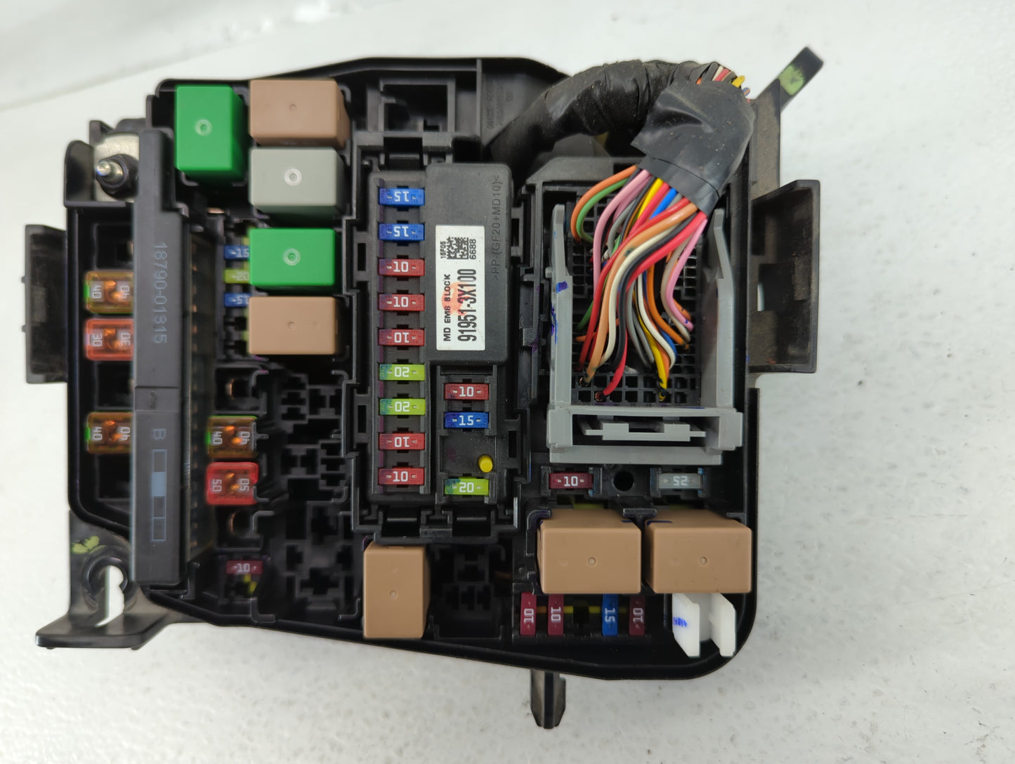 2014-2016 Hyundai Elantra Fusebox Fuse Box Panel Relay Module P/N:91951-3X710 Fits Fits 2014 2015 2016 OEM Used Auto Parts -