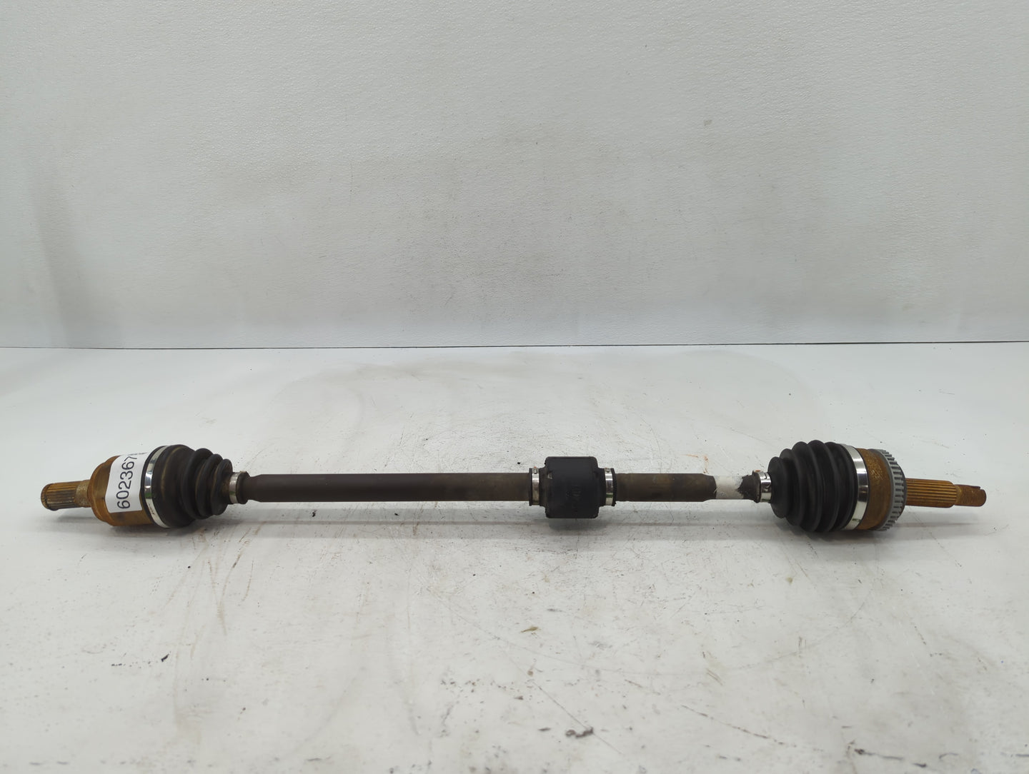 2011-2016 Hyundai Elantra Axle Shaft Front Passenger Cv C/v - Oemusedautoparts1.com