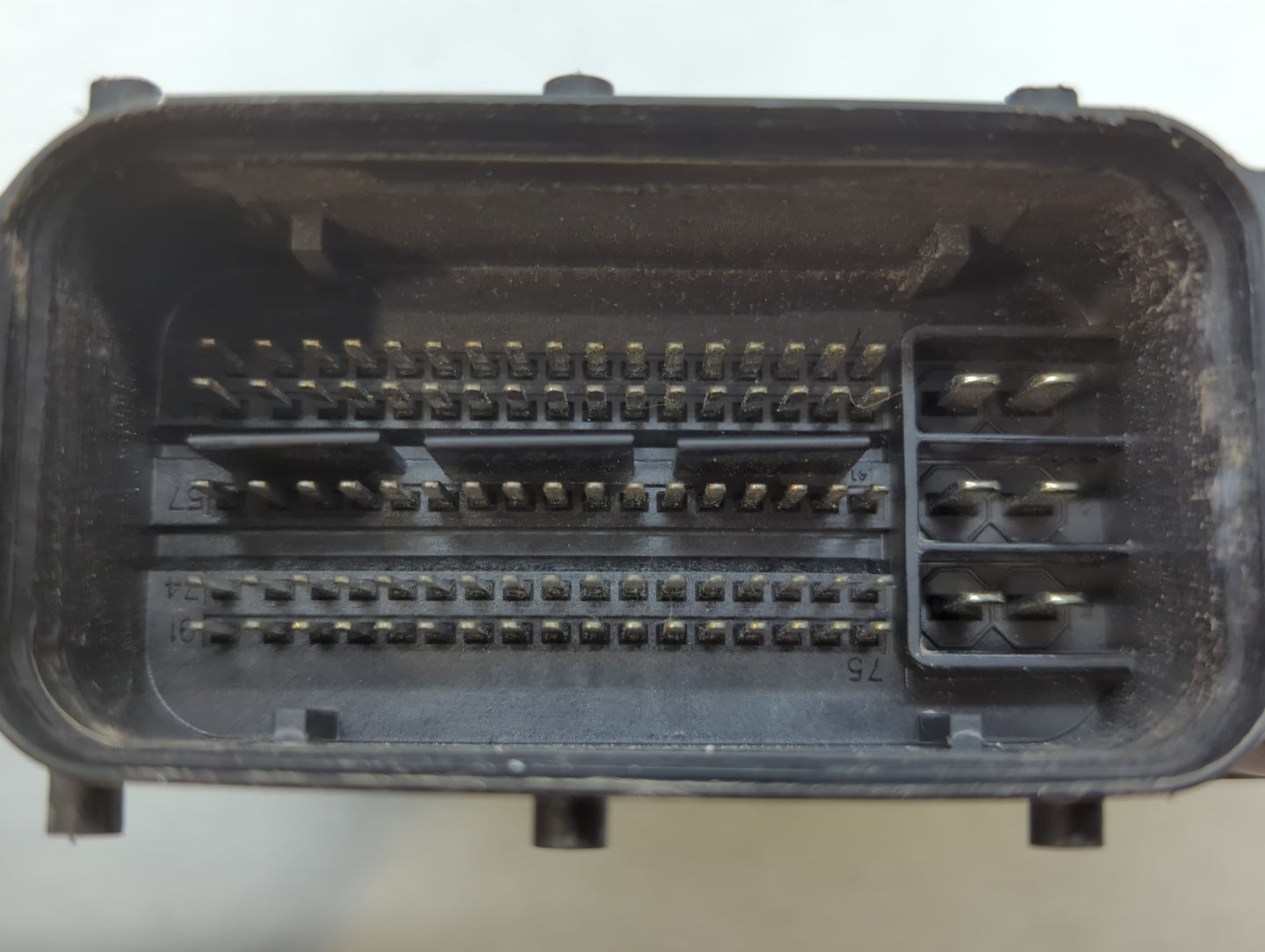 2014-2016 Hyundai Elantra PCM Engine Control Computer ECU ECM PCU OEM P/N:39131-2EMA3 Fits Fits 2014 2015 2016 OEM Used Auto