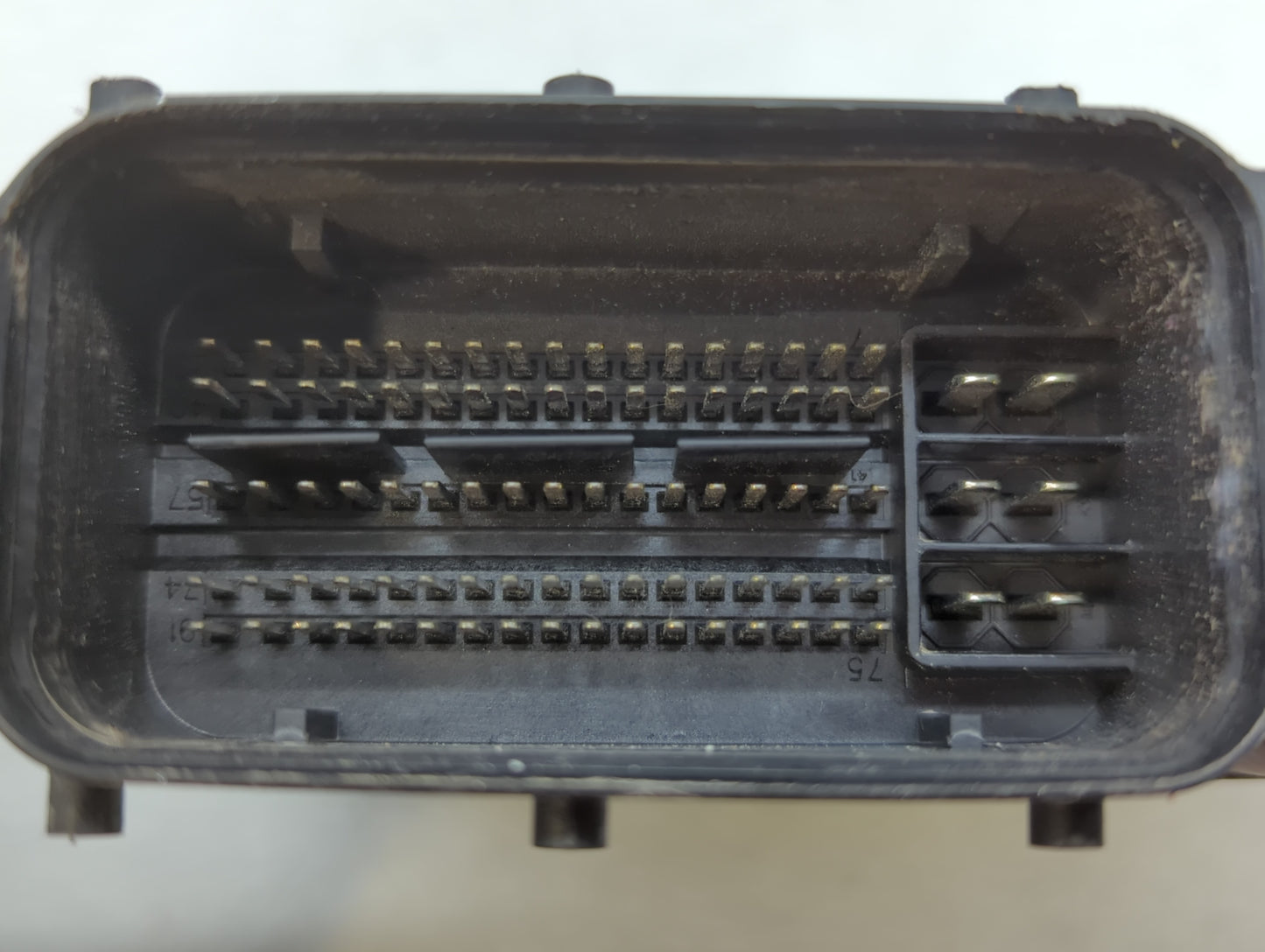 2014-2016 Hyundai Elantra PCM Engine Control Computer ECU ECM PCU OEM P/N:39131-2EMA3 Fits Fits 2014 2015 2016 OEM Used Auto