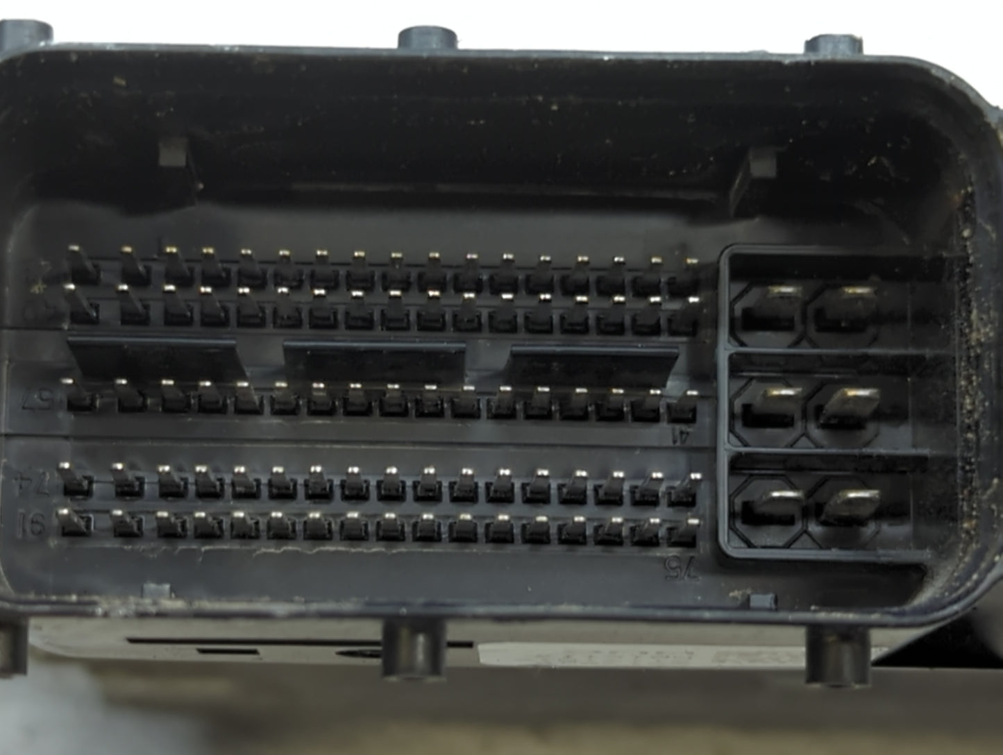 2014-2016 Hyundai Elantra PCM Engine Control Computer ECU ECM PCU OEM P/N:39100-2EML6 Fits Fits 2014 2015 2016 OEM Used Auto