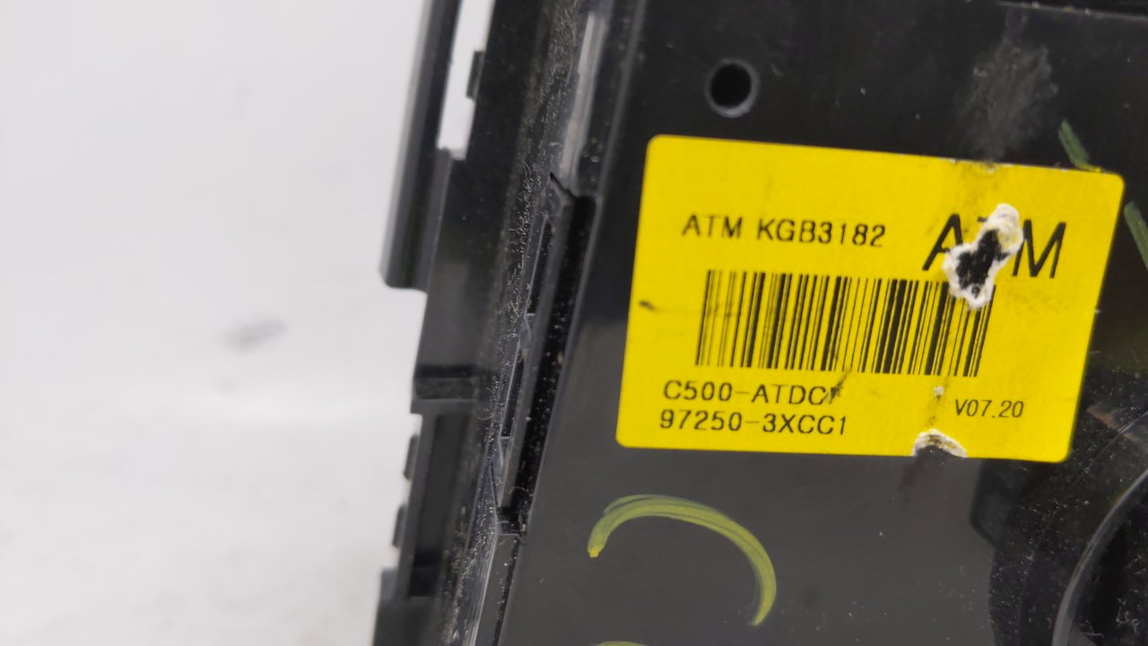 2014-2016 Hyundai Elantra Climate Control Module Temperature AC/Heater Replacement P/N:97250-3XCC0 97250-3XCC1 Fits OEM Used