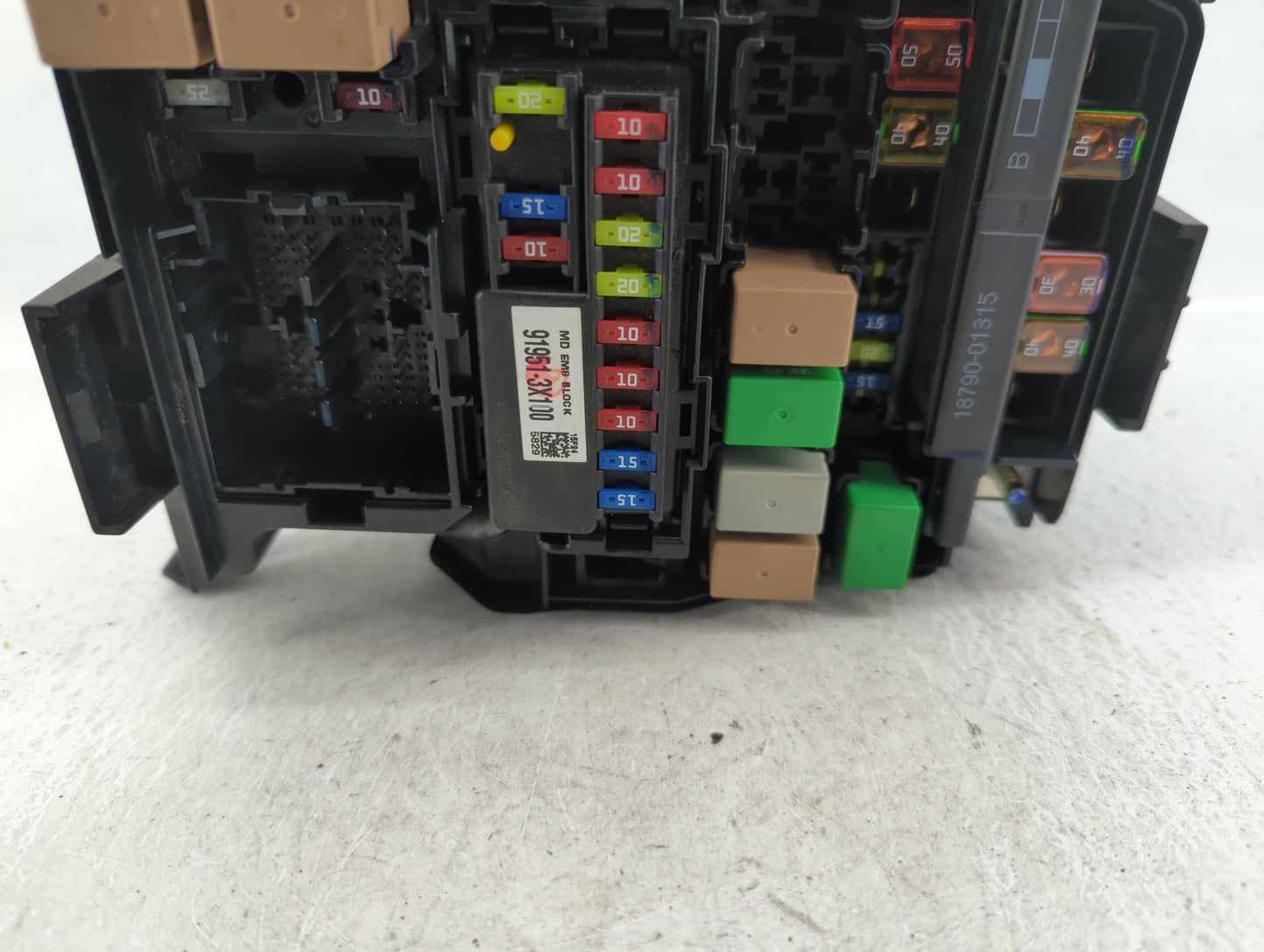 2014-2016 Hyundai Elantra Fusebox Fuse Box Panel Relay Module P/N:91951-3X710 Fits Fits 2014 2015 2016 OEM Used Auto Parts -