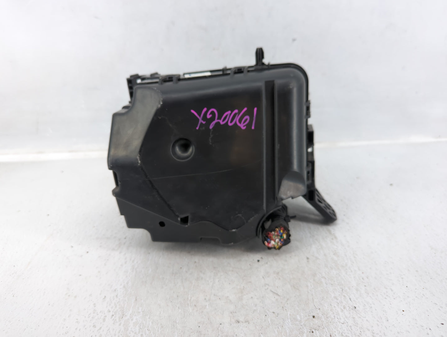 2014-2016 Hyundai Elantra Fusebox Fuse Box Panel Relay Module P/N:91951-3X710 Fits Fits 2014 2015 2016 OEM Used Auto Parts -