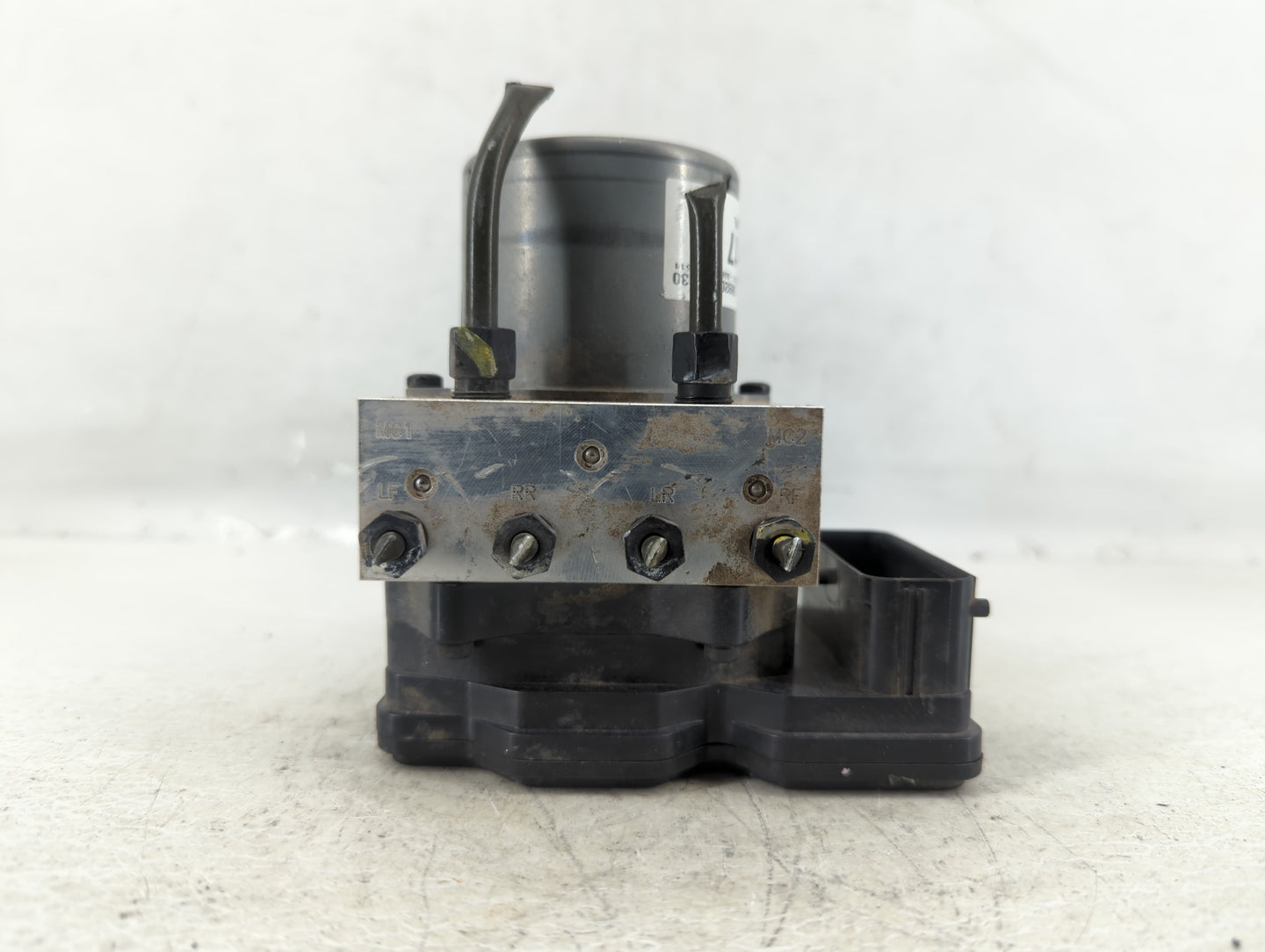 2014-2016 Hyundai Elantra ABS Pump Control Module Replacement P/N:58920-3X630 Fits Fits 2014 2015 2016 OEM Used Auto Parts -