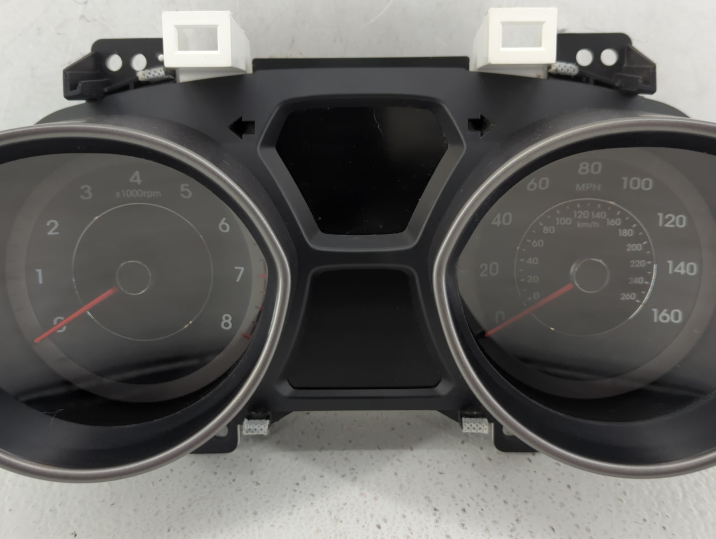 2014-2016 Hyundai Elantra Instrument Cluster Speedometer Gauges P/N:94004-3Y010 Fits Fits 2014 2015 2016 OEM Used Auto Parts