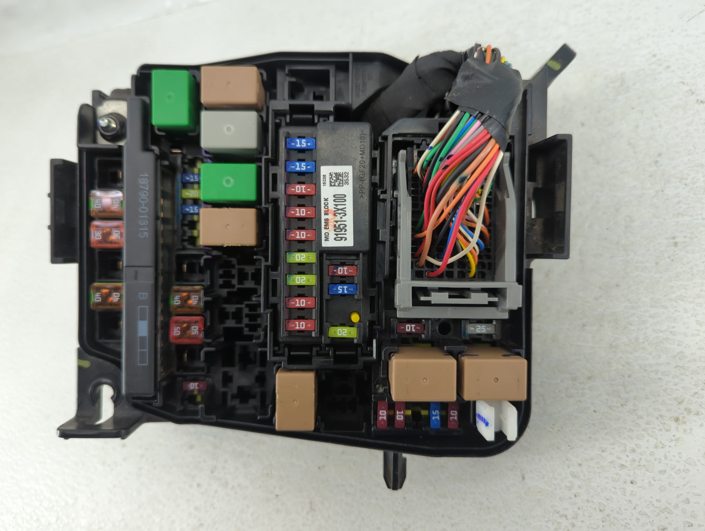 2014-2016 Hyundai Elantra Fusebox Fuse Box Panel Relay Module P/N:919513X100 Fits Fits 2014 2015 2016 OEM Used Auto Parts - 