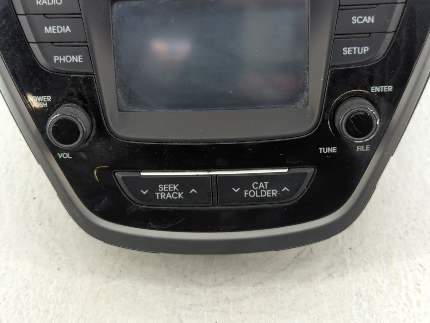 2014-2016 Hyundai Elantra Am Fm Cd Player Radio Receiver - Oemusedautoparts1.com