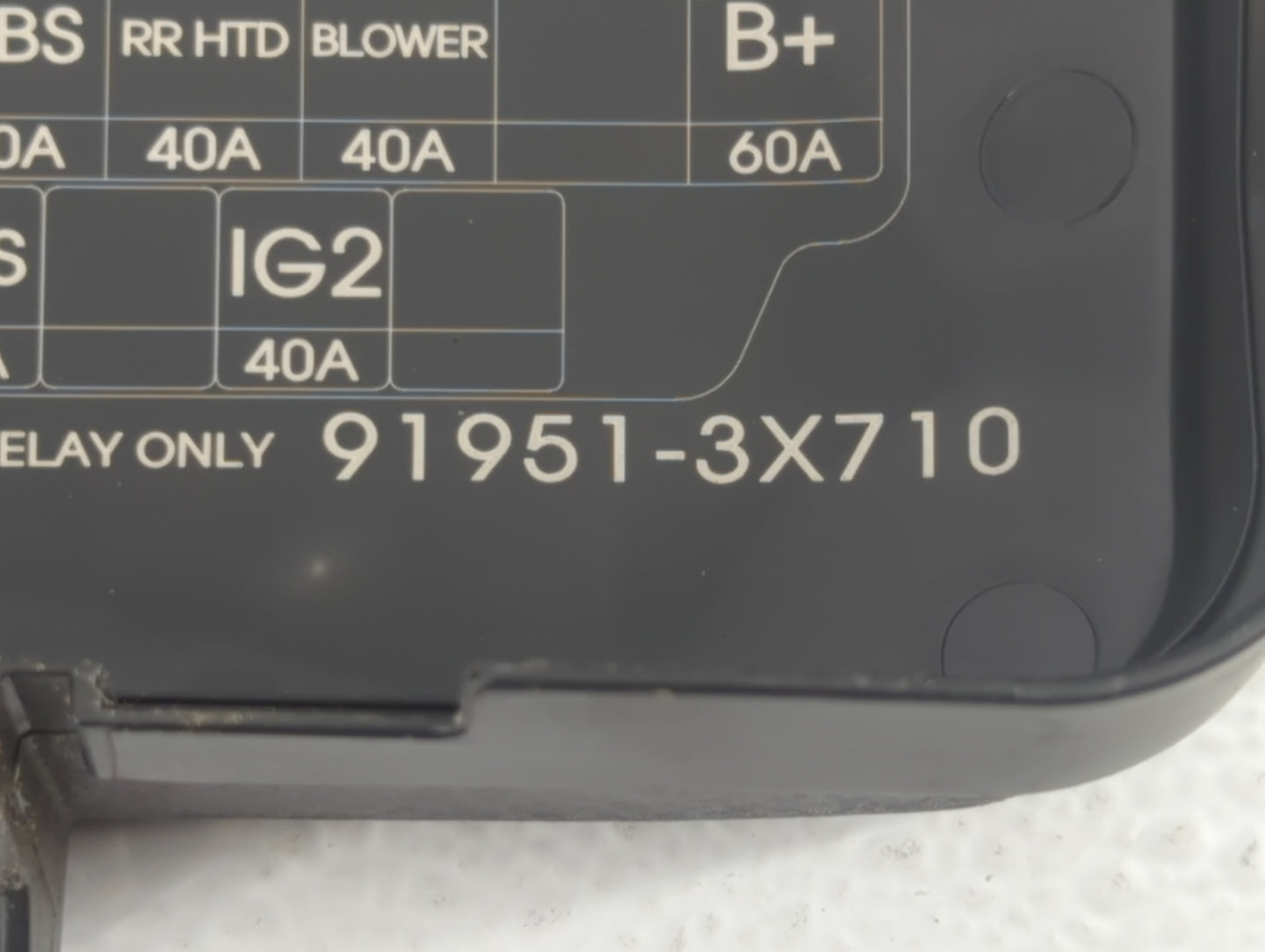 2014-2016 Hyundai Elantra Fusebox Fuse Box Panel Relay Module P/N:91951-3X710 Fits Fits 2014 2015 2016 OEM Used Auto Parts -