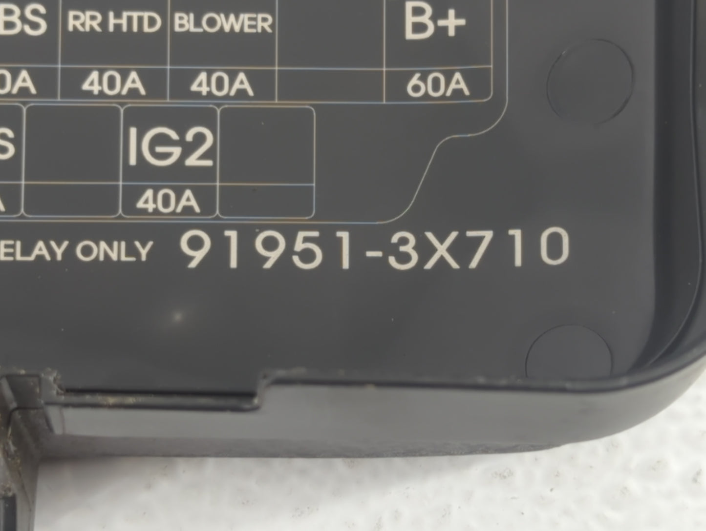 2014-2016 Hyundai Elantra Fusebox Fuse Box Panel Relay Module P/N:91951-3X710 Fits Fits 2014 2015 2016 OEM Used Auto Parts -