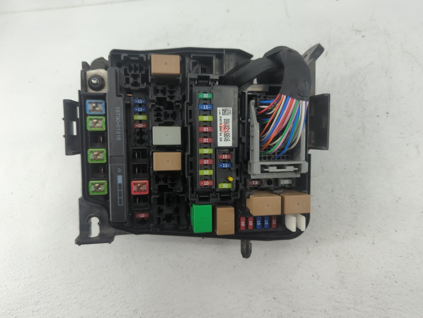 2016-2017 Hyundai Elantra Fusebox Fuse Box Panel Relay Module P/N:91248-A54400A Fits Fits 2016 2017 OEM Used Auto Parts - Oe