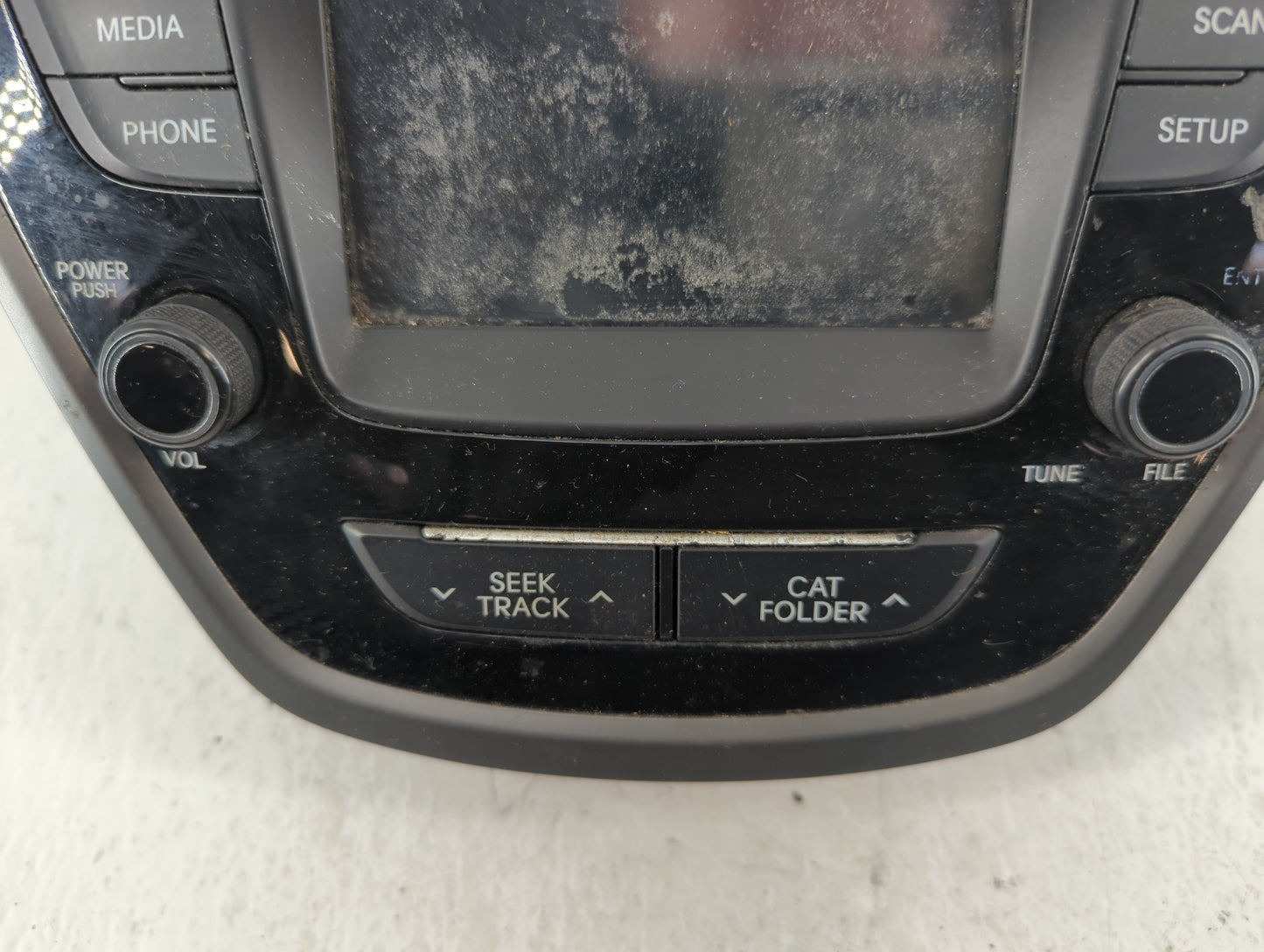 2014-2016 Hyundai Elantra Am Fm Cd Player Radio Receiver - Oemusedautoparts1.com