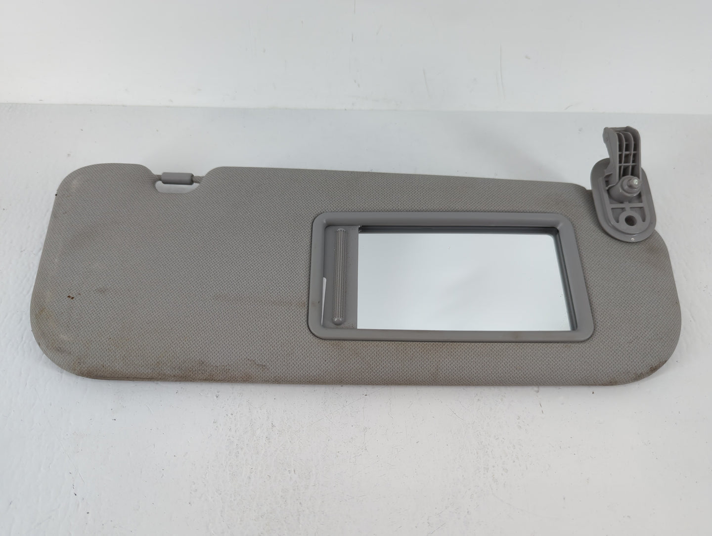 2014-2016 Hyundai Elantra Sun Visor Shade Replacement Passenger Right Mirror Fits Fits 2014 2015 2016 OEM Used Auto Parts - 
