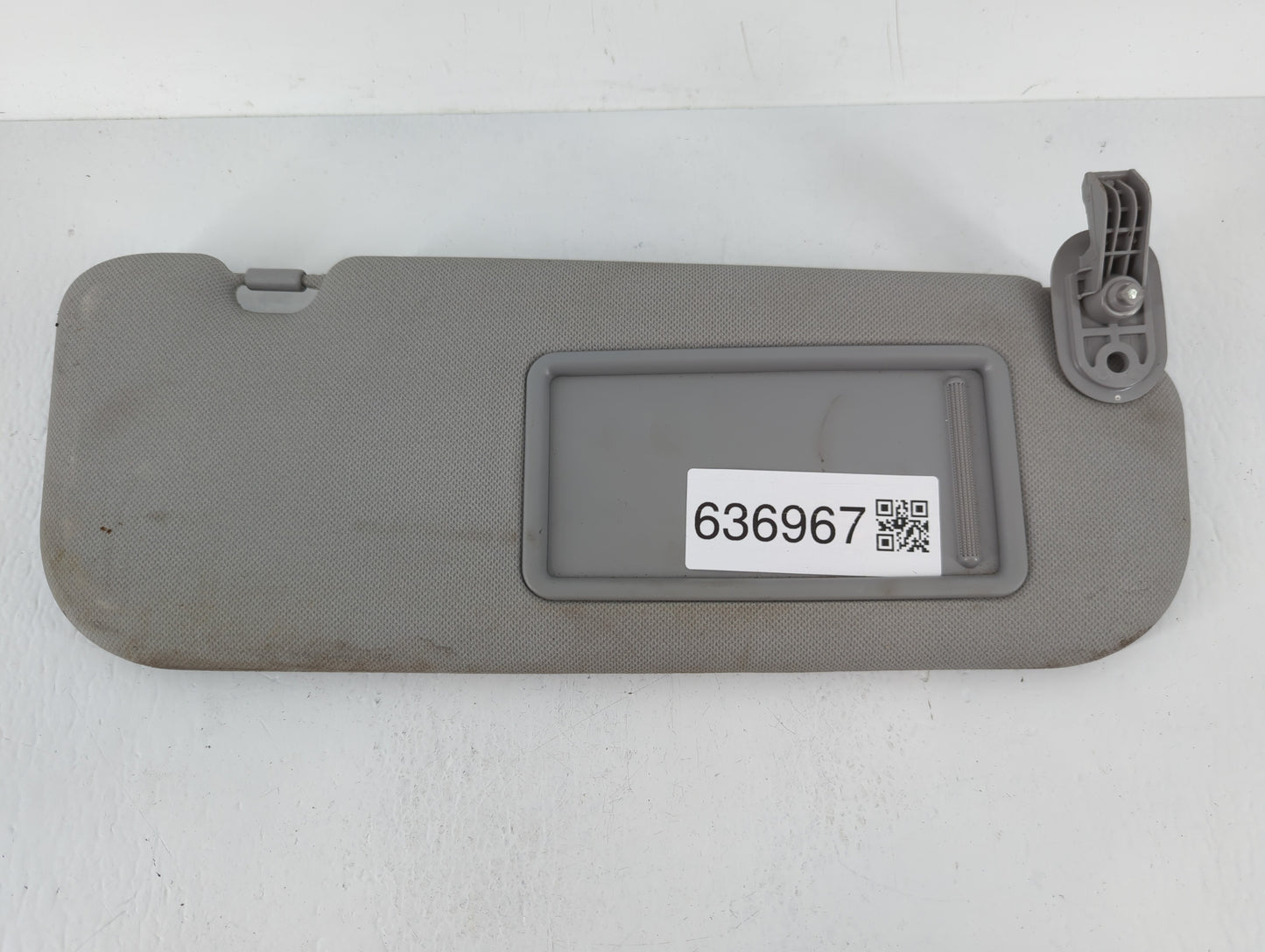 2014-2016 Hyundai Elantra Sun Visor Shade Replacement Passenger Right Mirror Fits Fits 2014 2015 2016 OEM Used Auto Parts - 