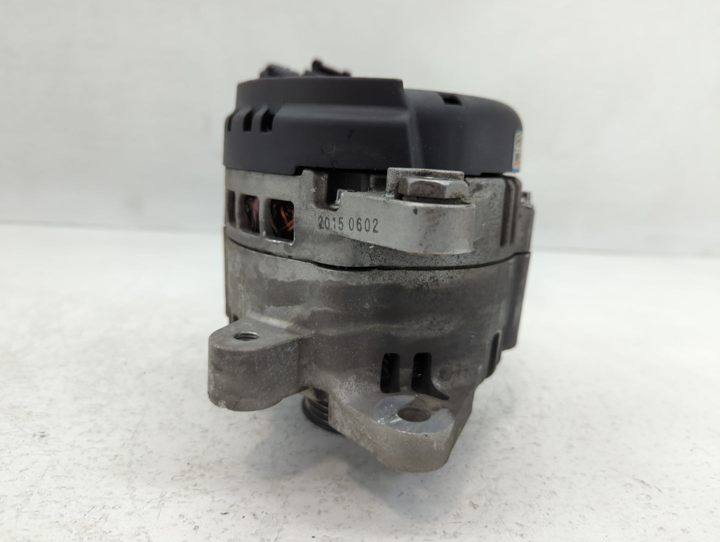 2016 Hyundai Elantra Alternator Replacement Generator Charging Assembly Engine OEM P/N:37300-2E720 Fits OEM Used Auto Parts 