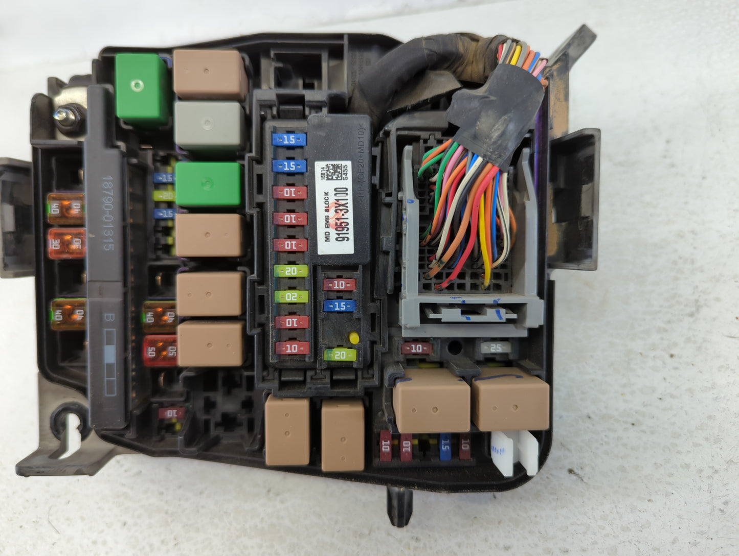 2014-2016 Hyundai Elantra Fusebox Fuse Box Panel Relay Module P/N:91951-3X710 Fits Fits 2014 2015 2016 OEM Used Auto Parts -