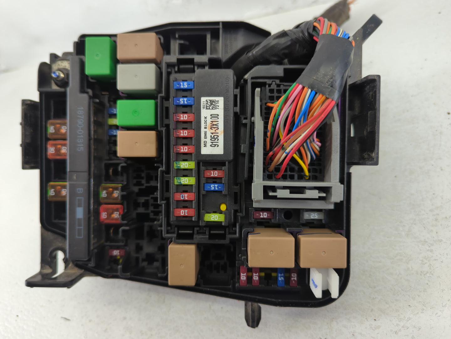 2014-2016 Hyundai Elantra Fusebox Fuse Box Panel Relay Module P/N:91951-3X710 Fits Fits 2014 2015 2016 OEM Used Auto Parts -