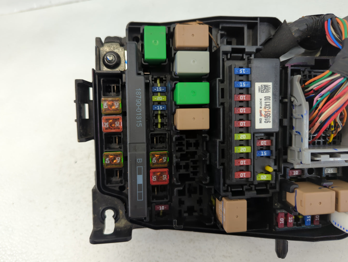 2014-2016 Hyundai Elantra Fusebox Fuse Box Panel Relay Module P/N:91951-3X710 Fits Fits 2014 2015 2016 OEM Used Auto Parts -