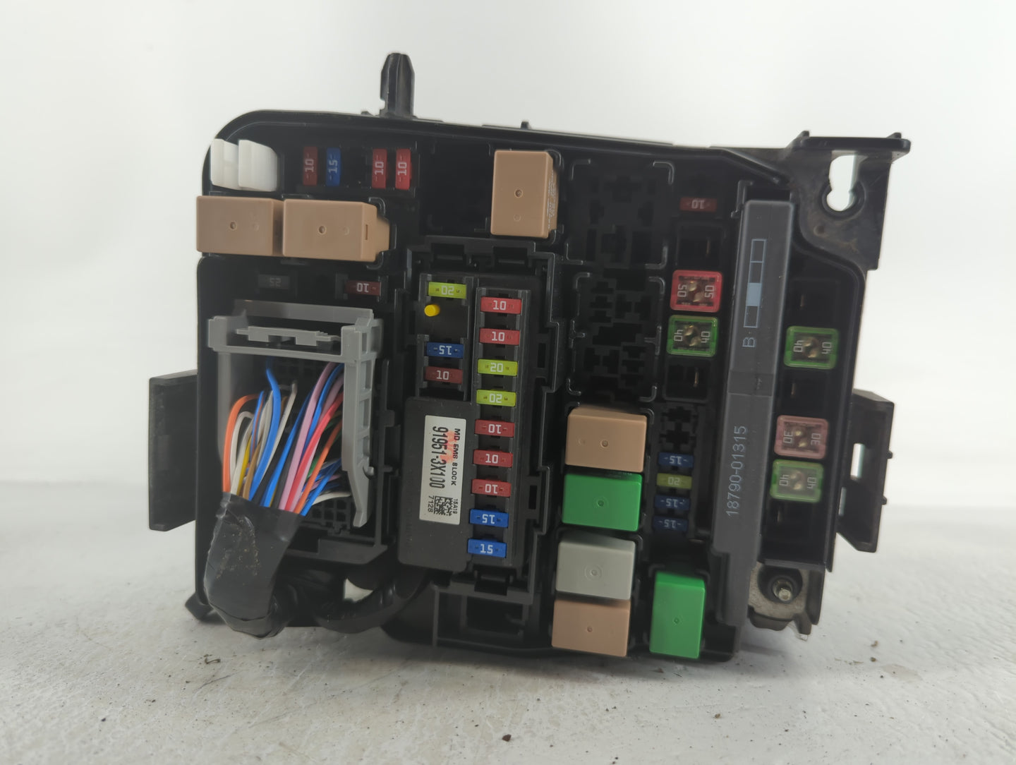 2014-2016 Hyundai Elantra Fusebox Fuse Box Panel Relay Module P/N:91266 3X090 Fits Fits 2014 2015 2016 OEM Used Auto Parts -