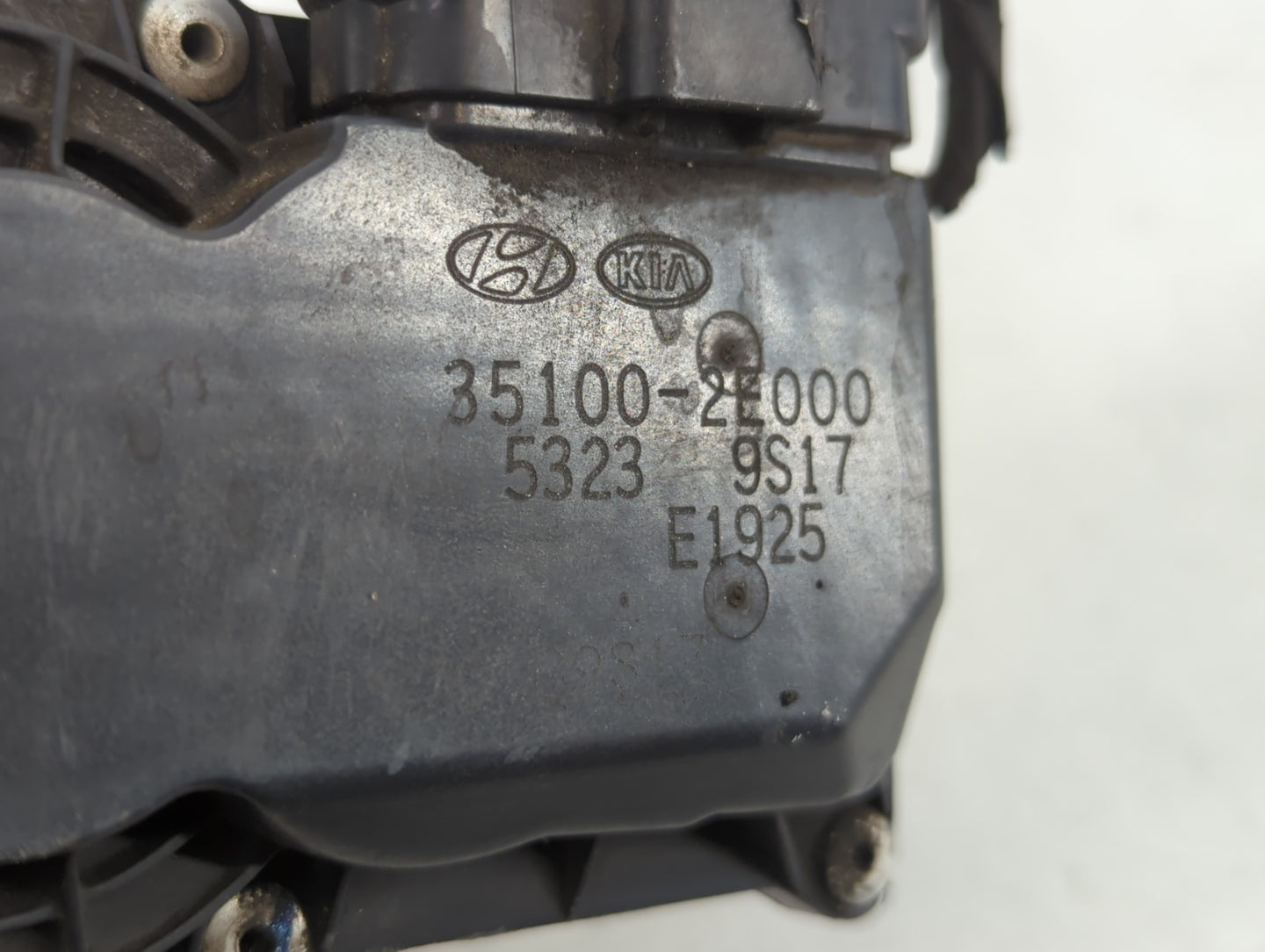 2011-2020 Hyundai Elantra Throttle Body P/N:35100-2E000 Fits Fits 2011 2012 2013 2014 2015 2016 2017 2018 2019 2020 2021 OEM