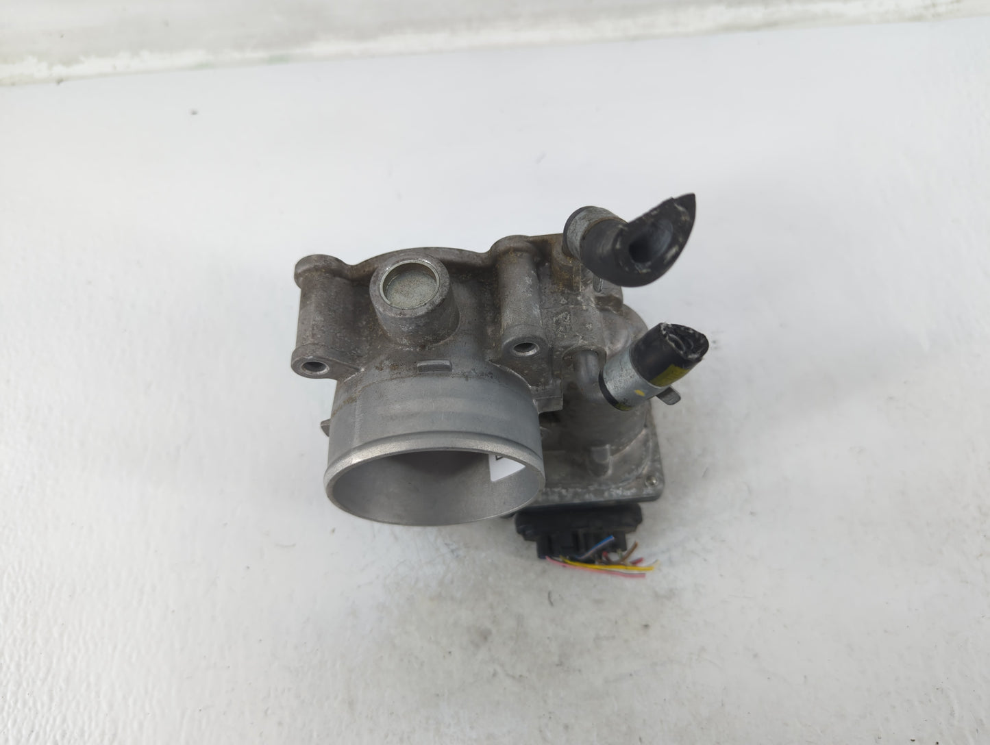 2011-2020 Hyundai Elantra Throttle Body P/N:35100-2E000 Fits Fits 2011 2012 2013 2014 2015 2016 2017 2018 2019 2020 2021 OEM
