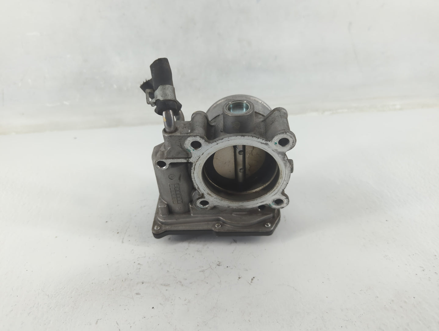 2011-2020 Hyundai Elantra Throttle Body P/N:35100-2E000 Fits Fits 2011 2012 2013 2014 2015 2016 2017 2018 2019 2020 2021 OEM