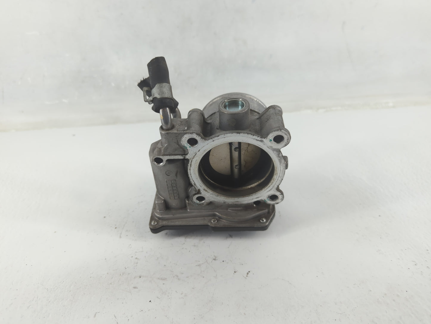 2011-2020 Hyundai Elantra Throttle Body P/N:35100-2E000 Fits Fits 2011 2012 2013 2014 2015 2016 2017 2018 2019 2020 2021 OEM