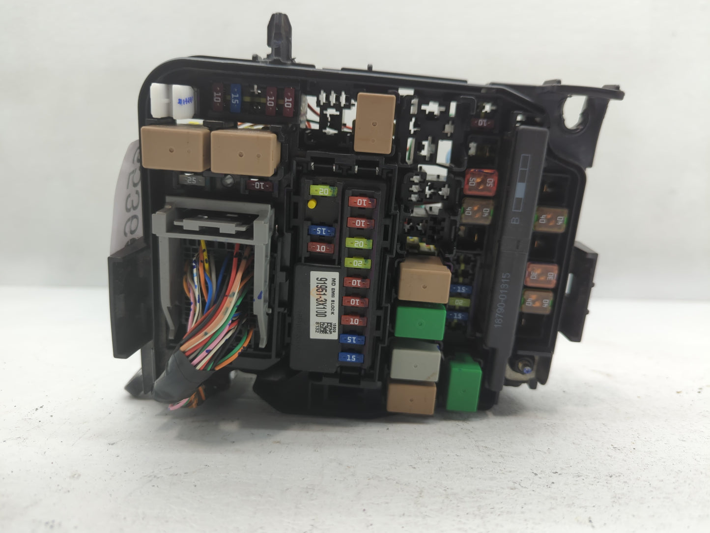 2014-2016 Hyundai Elantra Fusebox Fuse Box Panel Relay Module Fits Fits 2014 2015 2016 OEM Used Auto Parts - Oemusedautopart