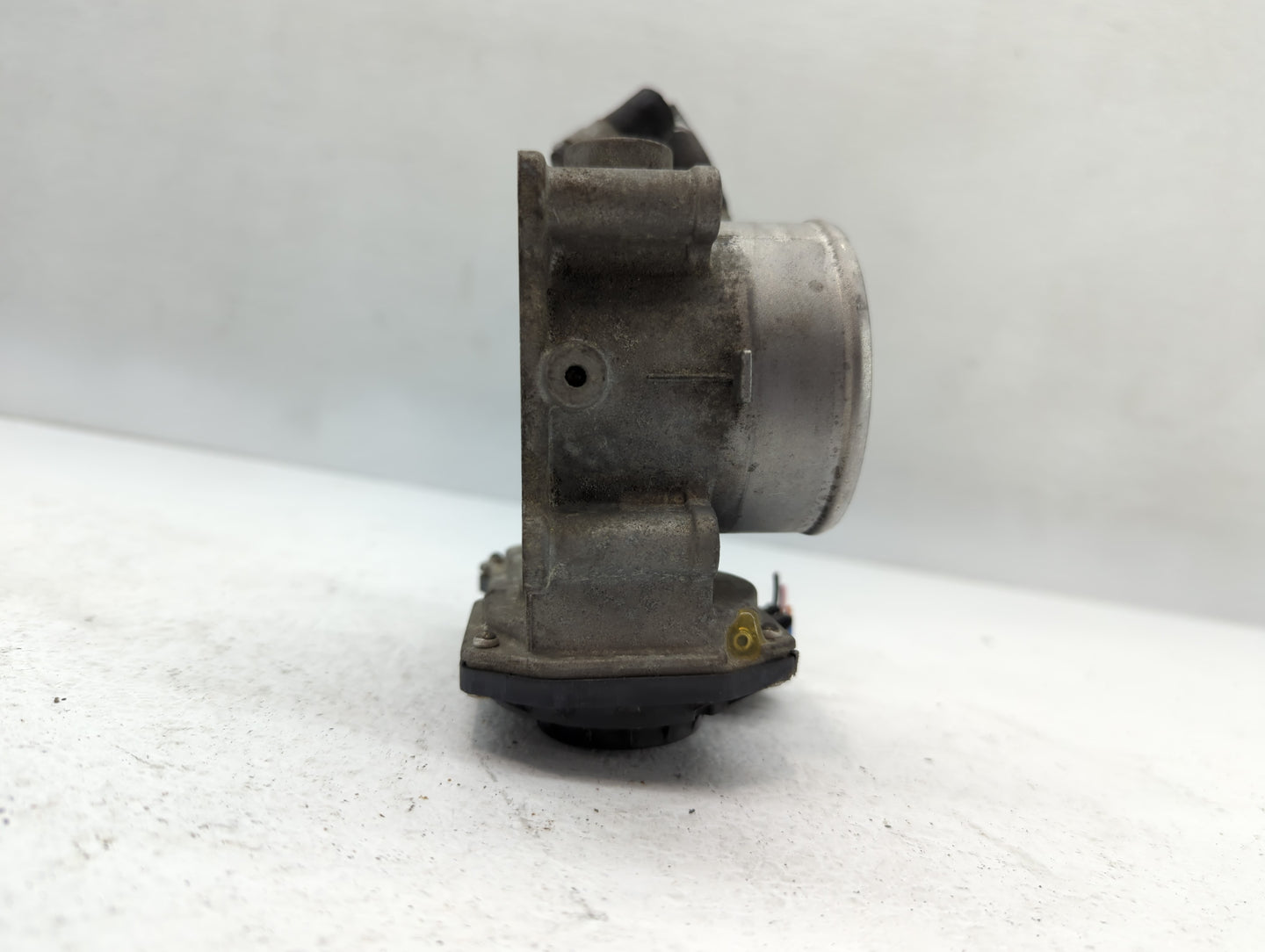 2011-2020 Hyundai Elantra Throttle Body P/N:35100-2E000 Fits Fits 2011 2012 2013 2014 2015 2016 2017 2018 2019 2020 2021 OEM