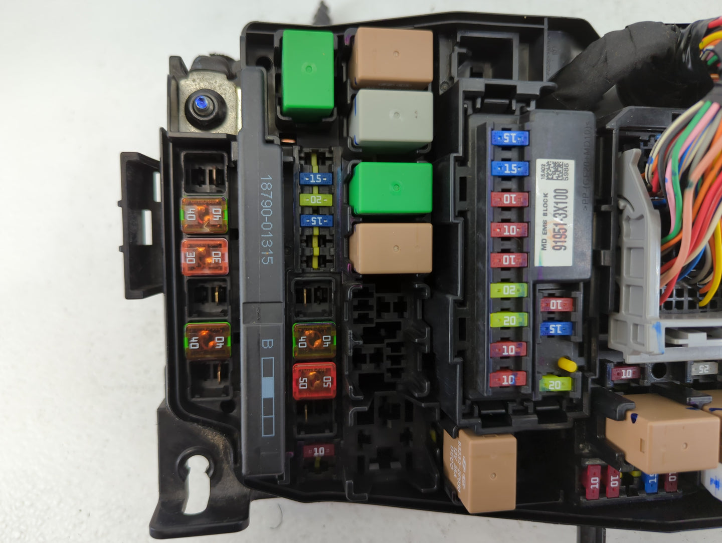 2014-2016 Hyundai Elantra Fusebox Fuse Box Panel Relay Module P/N:91951-3X710 Fits Fits 2014 2015 2016 OEM Used Auto Parts -