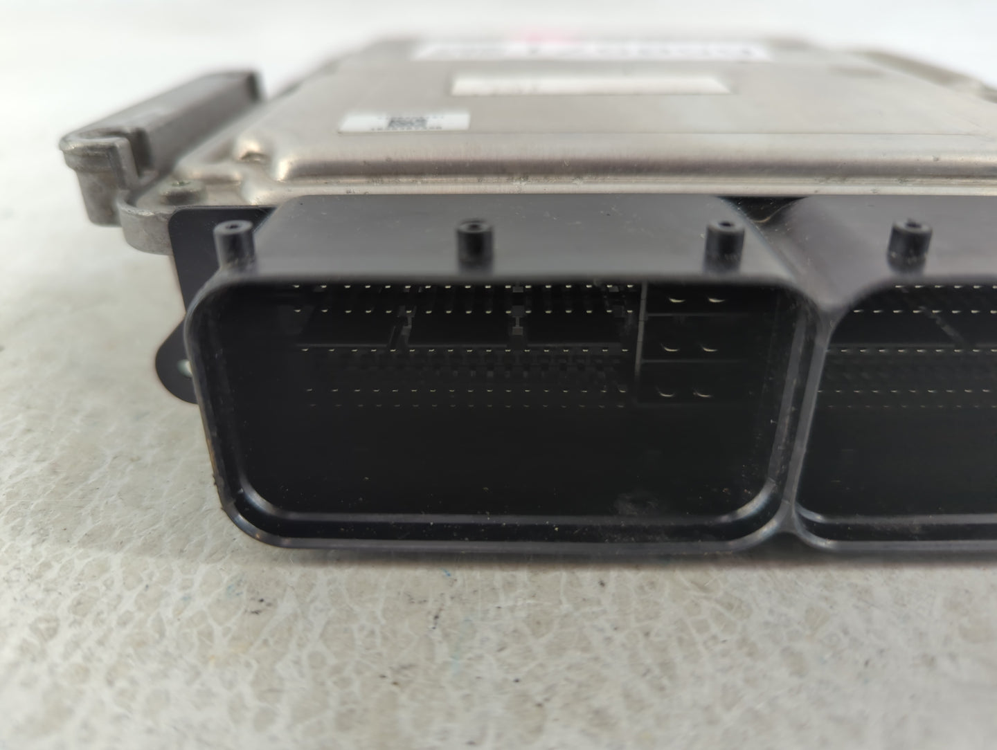 2016-2017 Hyundai Elantra PCM Engine Control Computer ECU ECM PCU OEM P/N:39133-2EGB1 0 261 S11 162 Fits Fits 2016 2017 OEM 