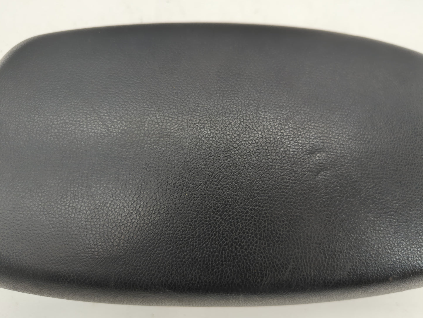 Hyundai Elantra Center Console Armrest Cover Lid - Oemusedautoparts1.com