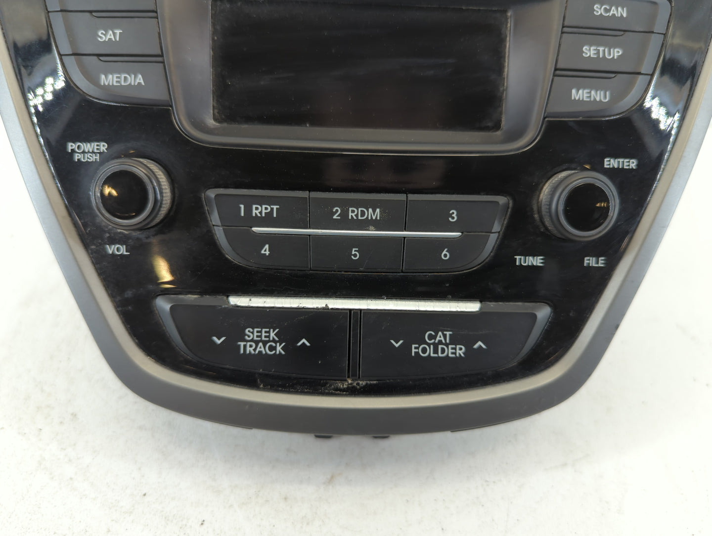 2014-2016 Hyundai Elantra Am Fm Cd Player Radio Receiver - Oemusedautoparts1.com