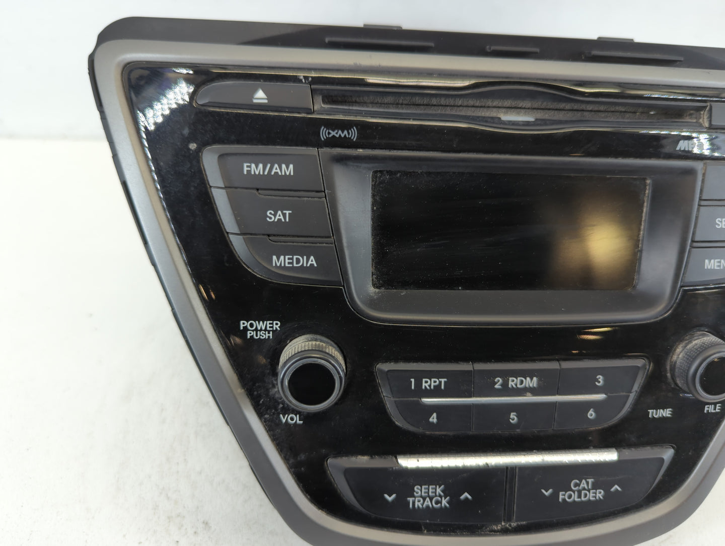 2014-2016 Hyundai Elantra Am Fm Cd Player Radio Receiver - Oemusedautoparts1.com