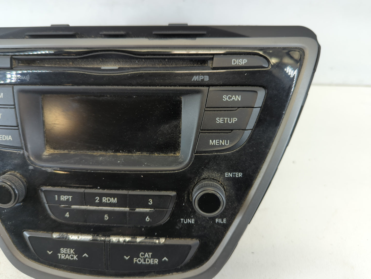 2014-2016 Hyundai Elantra Am Fm Cd Player Radio Receiver - Oemusedautoparts1.com