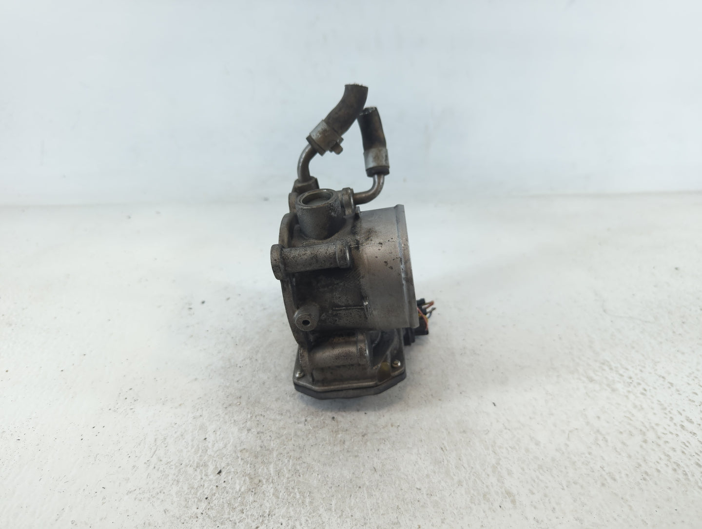 2011-2020 Hyundai Elantra Throttle Body P/N:35100-2E000 Fits Fits 2011 2012 2013 2014 2015 2016 2017 2018 2019 2020 2021 OEM