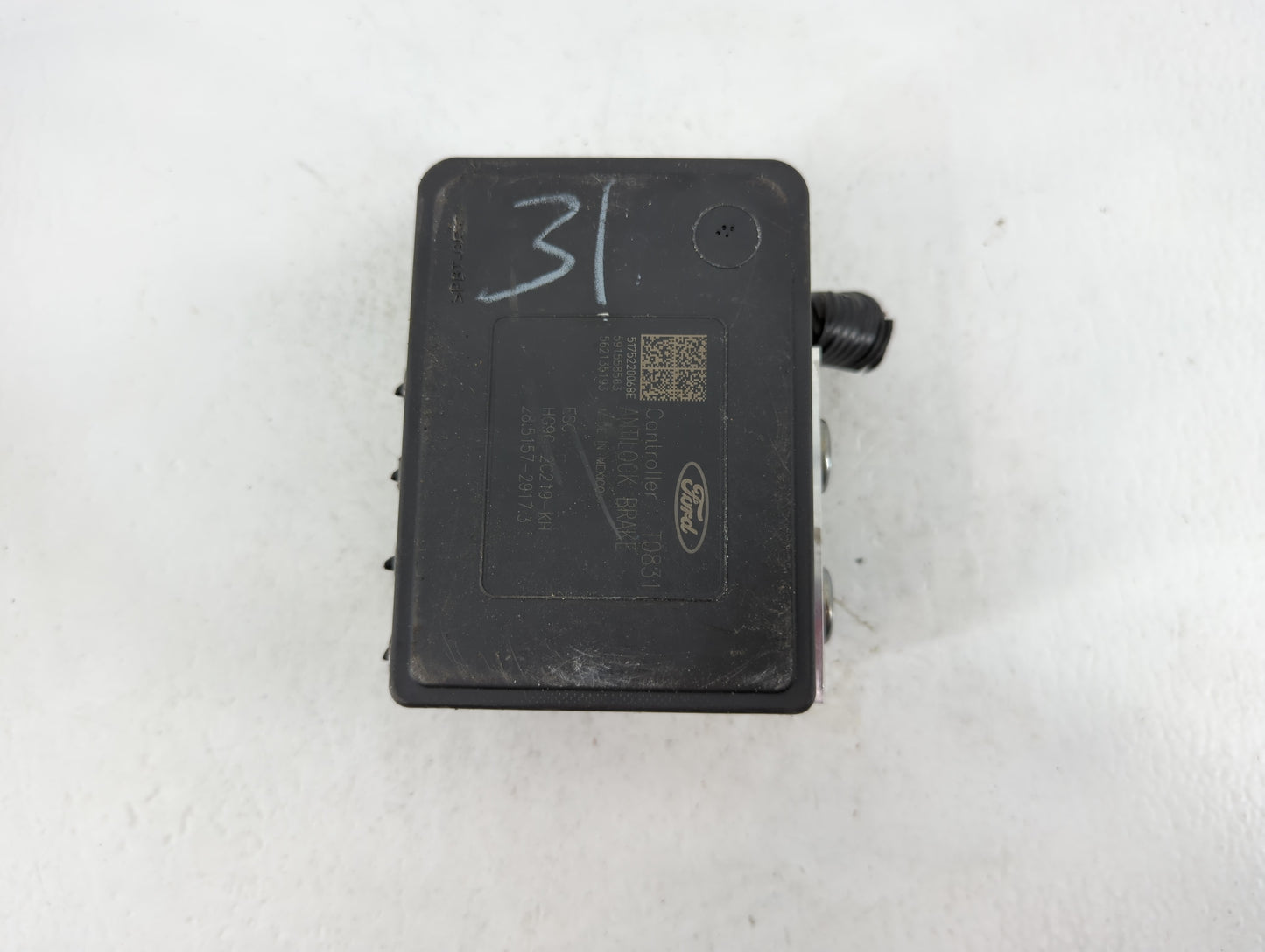 2014-2016 Hyundai Elantra ABS Pump Control Module Replacement P/N:HG9C-2B373-AH Fits Fits 2014 2015 2016 OEM Used Auto Parts