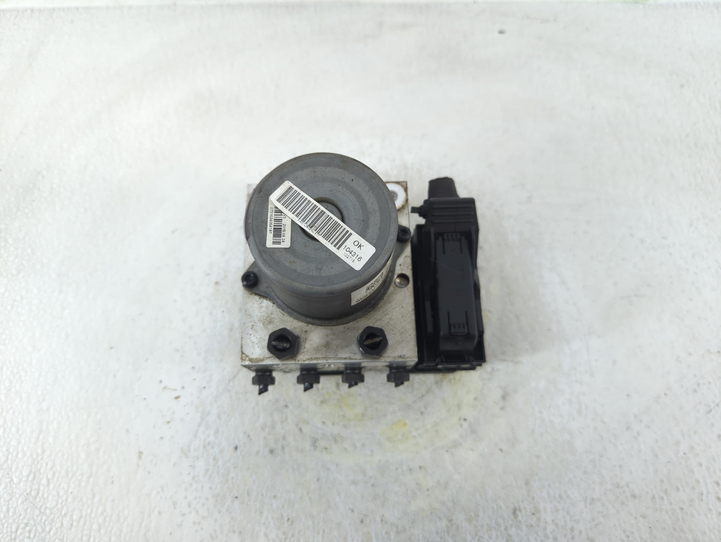 2014-2016 Hyundai Elantra ABS Pump Control Module Replacement P/N:ESCS17 58920-3X630 Fits Fits 2014 2015 2016 OEM Used Auto 