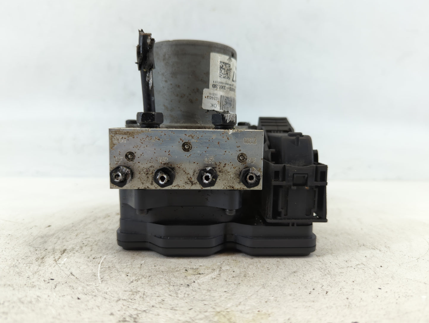 2014-2016 Hyundai Elantra ABS Pump Control Module Replacement P/N:ESCS17 58920-3X630 Fits Fits 2014 2015 2016 OEM Used Auto 