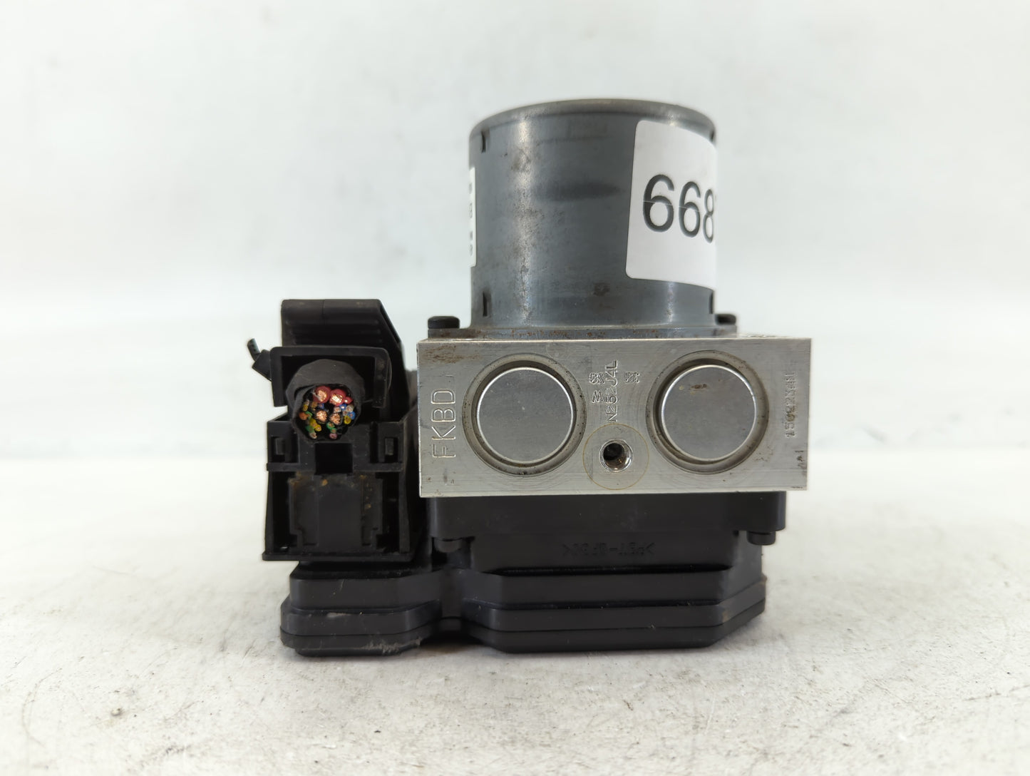 2014-2016 Hyundai Elantra ABS Pump Control Module Replacement P/N:ESCS17 58920-3X630 Fits Fits 2014 2015 2016 OEM Used Auto 