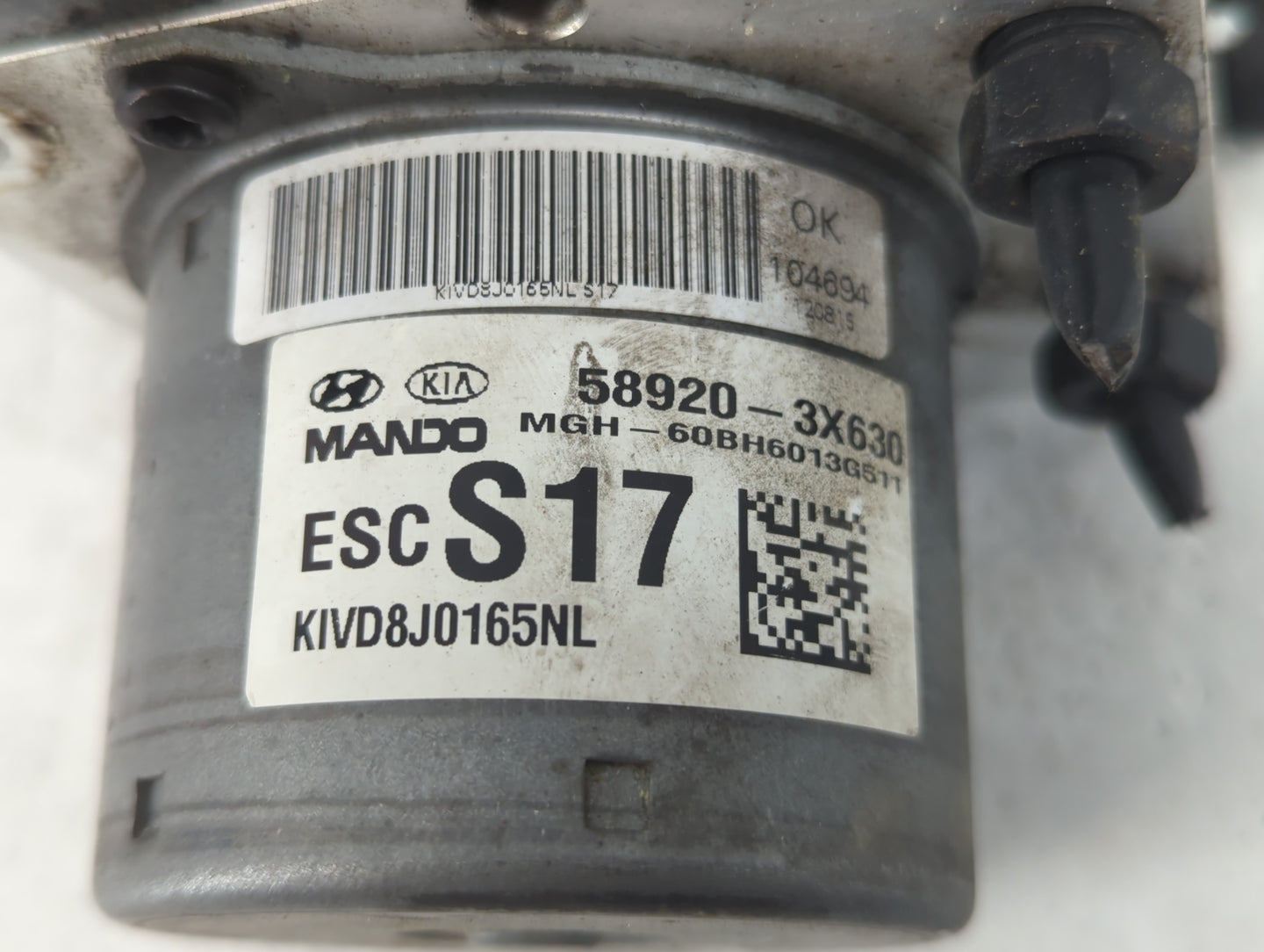 2014-2016 Hyundai Elantra ABS Pump Control Module Replacement P/N:ESCS17 58920-3X630 Fits Fits 2014 2015 2016 OEM Used Auto 
