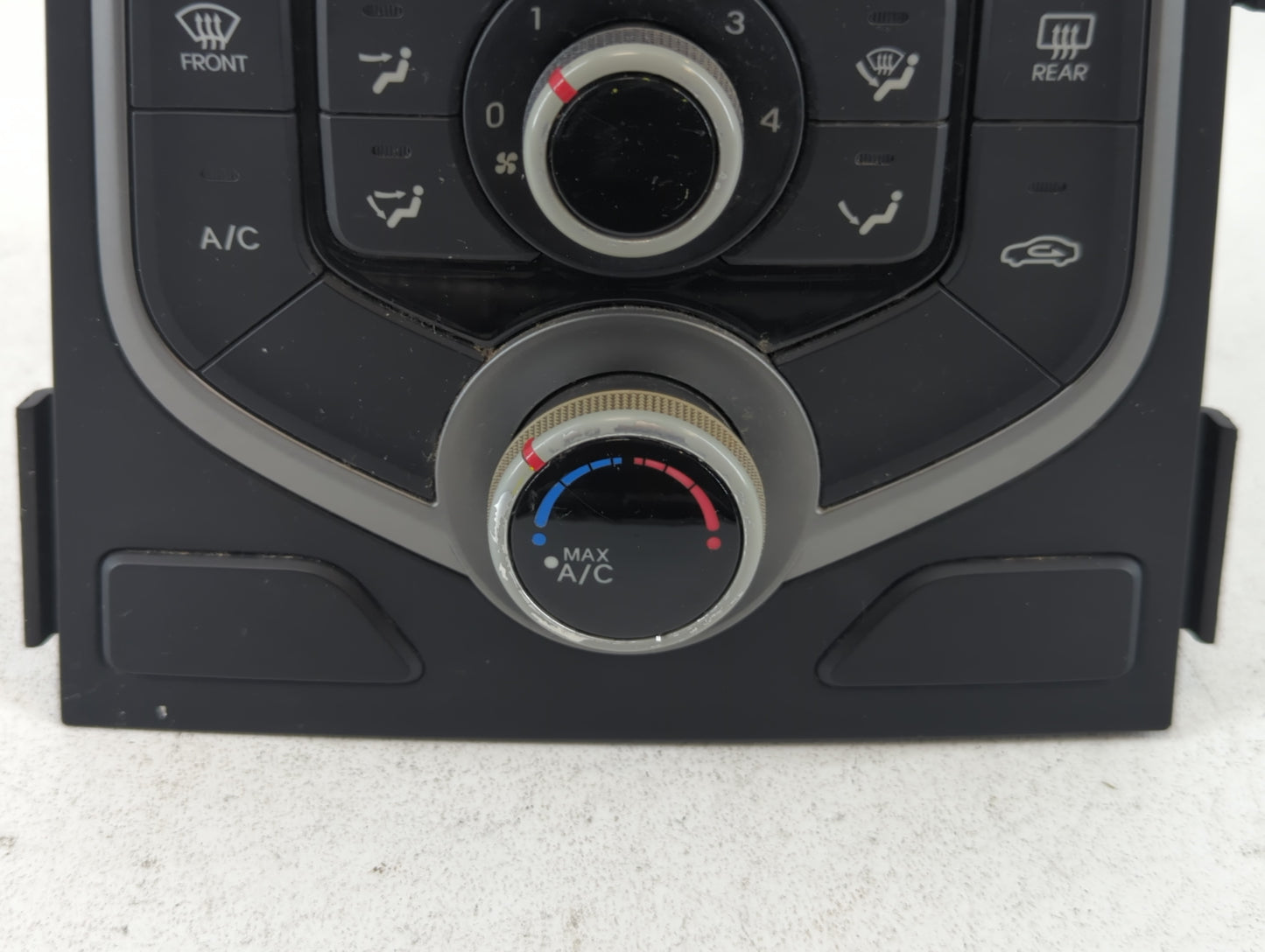 2014-2016 Hyundai Elantra Climate Control Module Temperature AC/Heater Replacement P/N:C500-ATDCF 97250-3XCC1 Fits OEM Used 