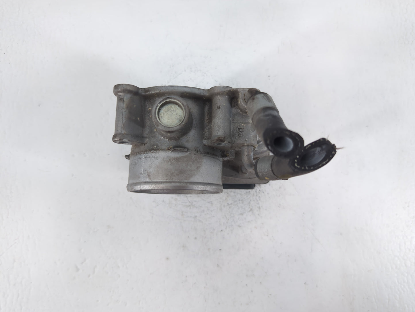 2011-2020 Hyundai Elantra Throttle Body P/N:35100-2E000 Fits Fits 2011 2012 2013 2014 2015 2016 2017 2018 2019 2020 2021 OEM