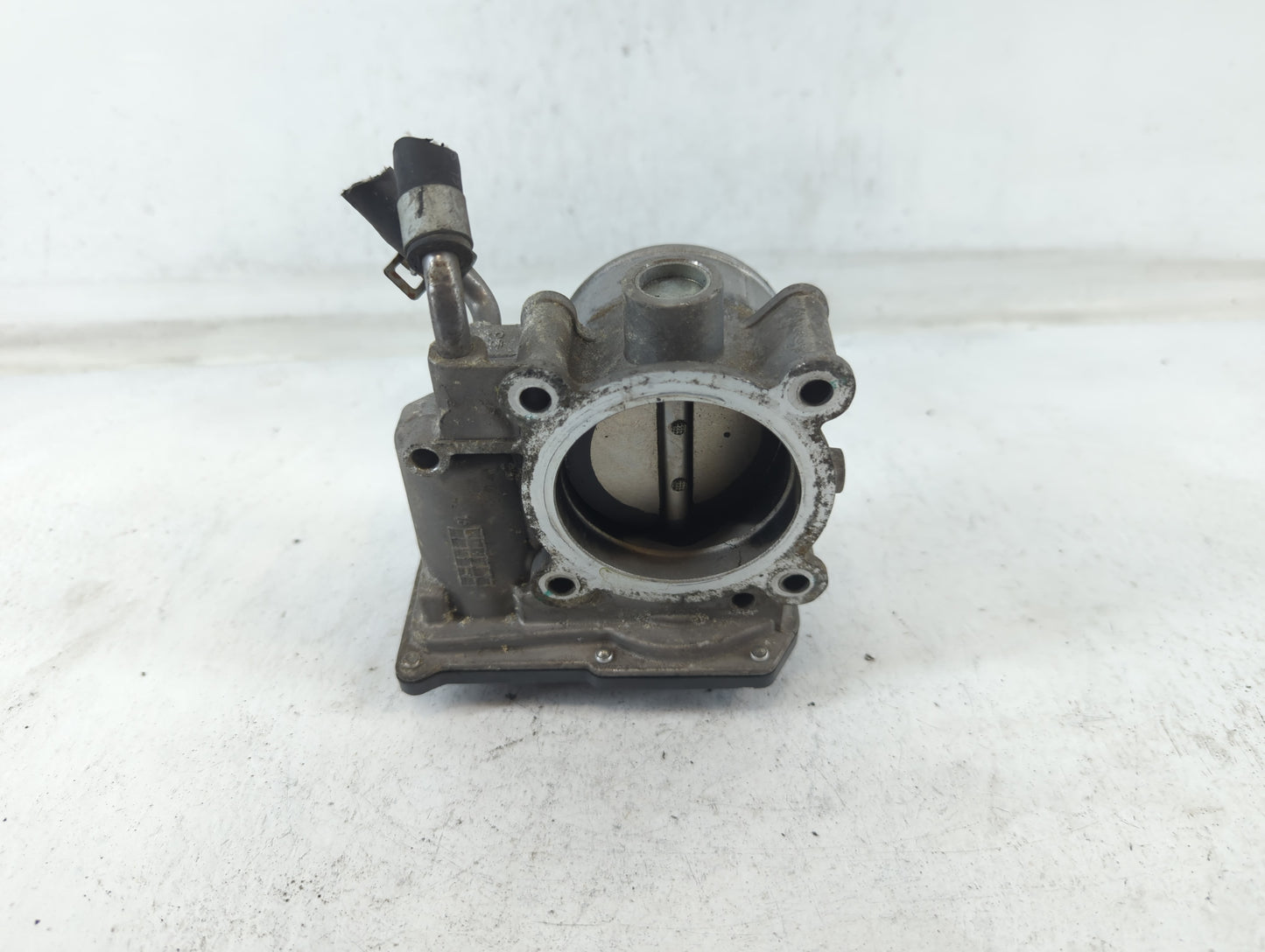 2011-2020 Hyundai Elantra Throttle Body P/N:35100-2E000 Fits Fits 2011 2012 2013 2014 2015 2016 2017 2018 2019 2020 2021 OEM