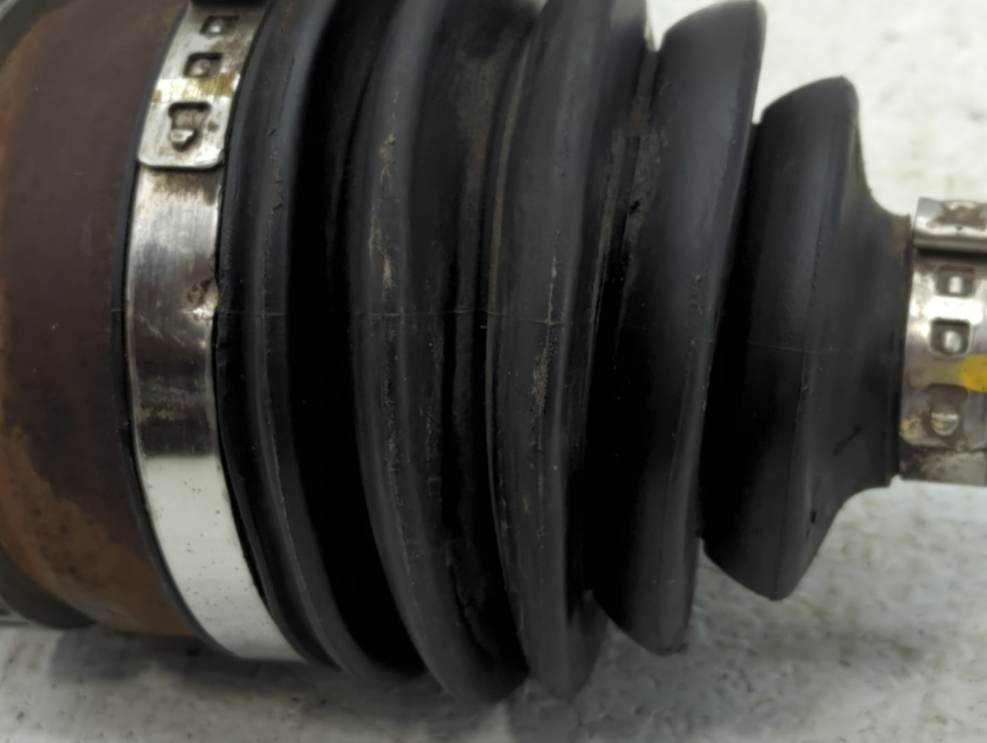 2011-2016 Hyundai Elantra Axle Shaft Front Driver Cv C/v - Oemusedautoparts1.com